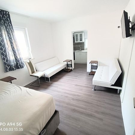 Fmi33 Next To Airport Apartman Kelsterbach Kültér fotó